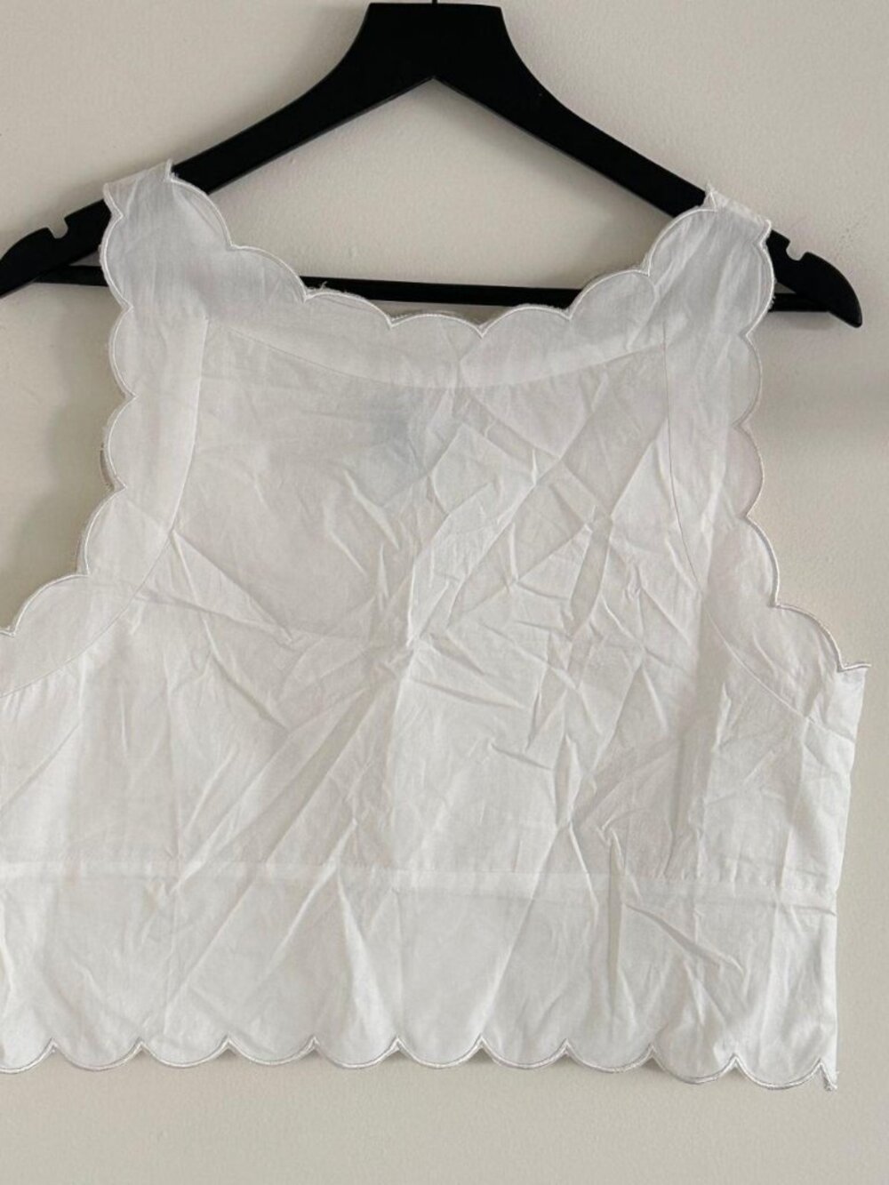 Petal & Pup Scallop Linen Crop Top